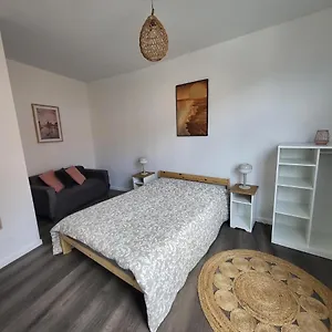 https://house-of-mima.brusselshotelsbook.com